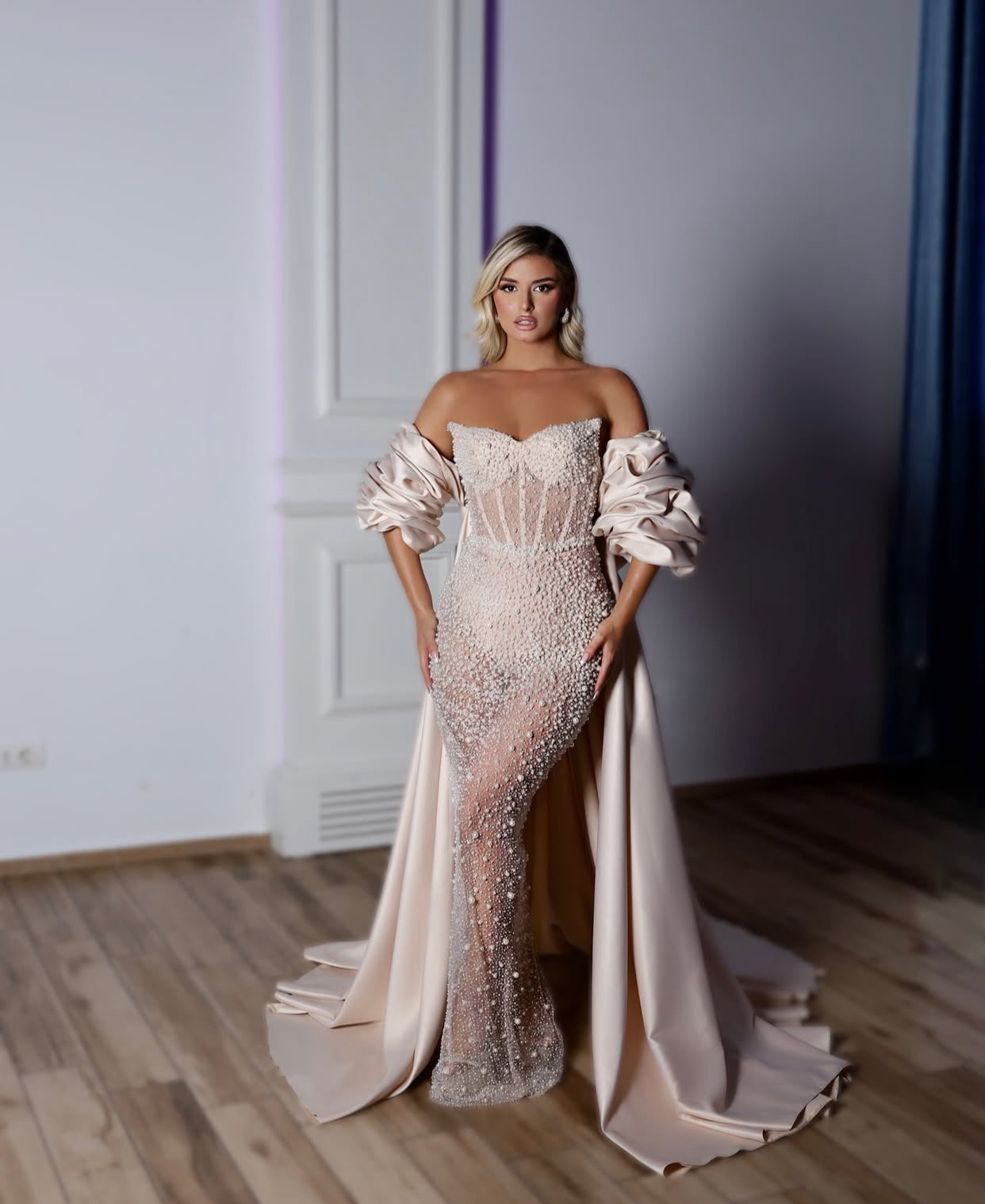 Aveline - Pearl Long Dress with a Beautiful Long Tail and Flower On Top